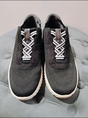 Women's Slip-On Slight Platform Sneakers - Comfort Lightweight